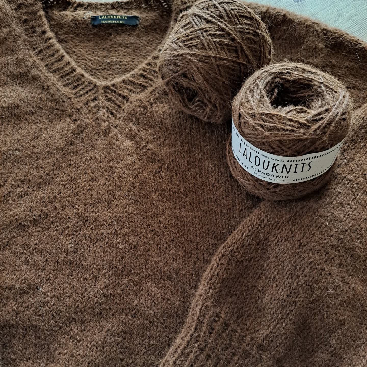 Lalouknits handcrafted - machine-spun alpaca wool 2 ply - Image 37